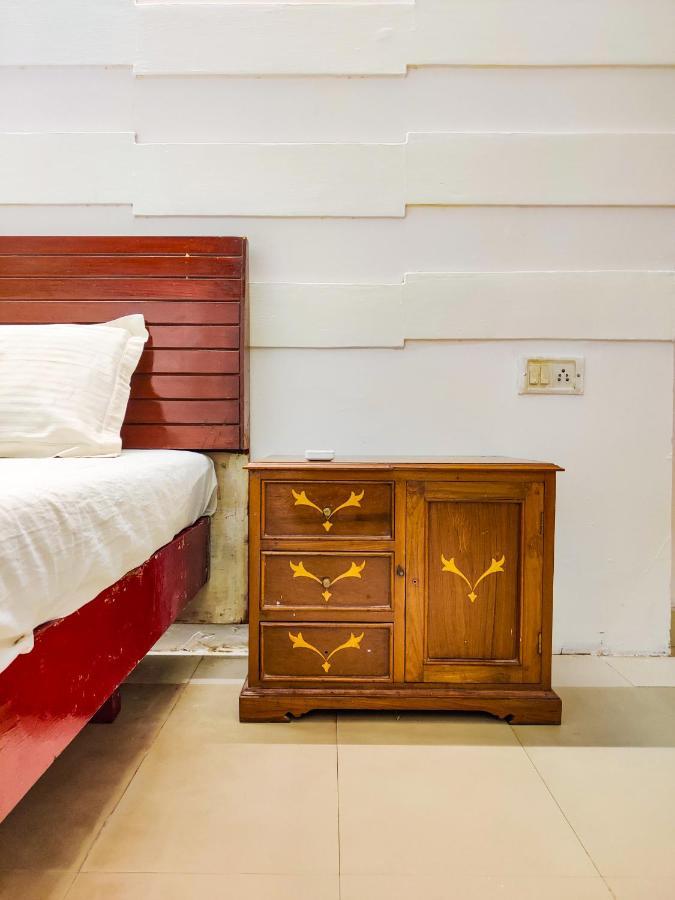 Piggy Calangute By Urban Nomads - Dorms & Pvt Rooms GOA Exterior photo