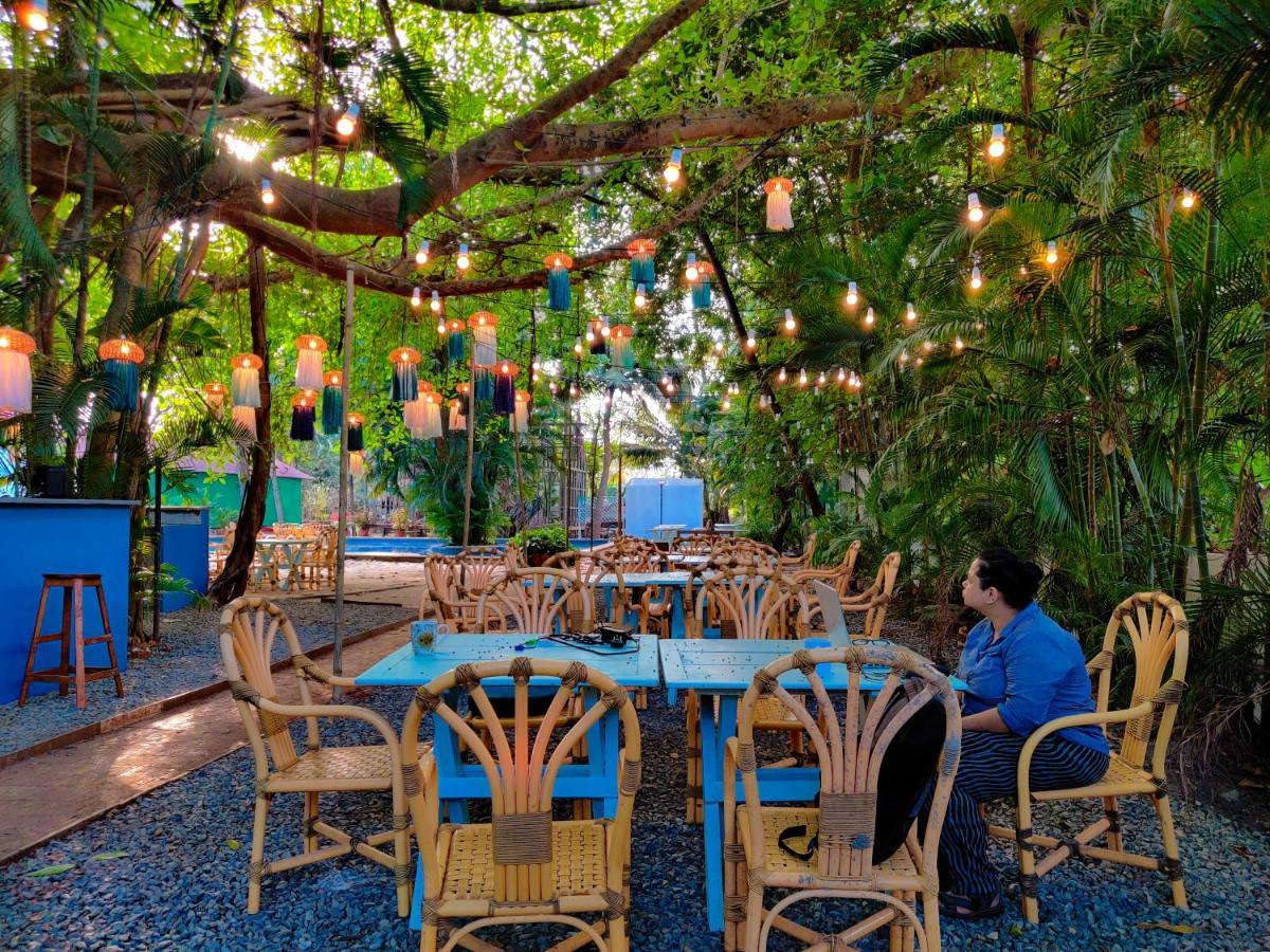 Piggy Calangute By Urban Nomads - Dorms & Pvt Rooms GOA Exterior photo