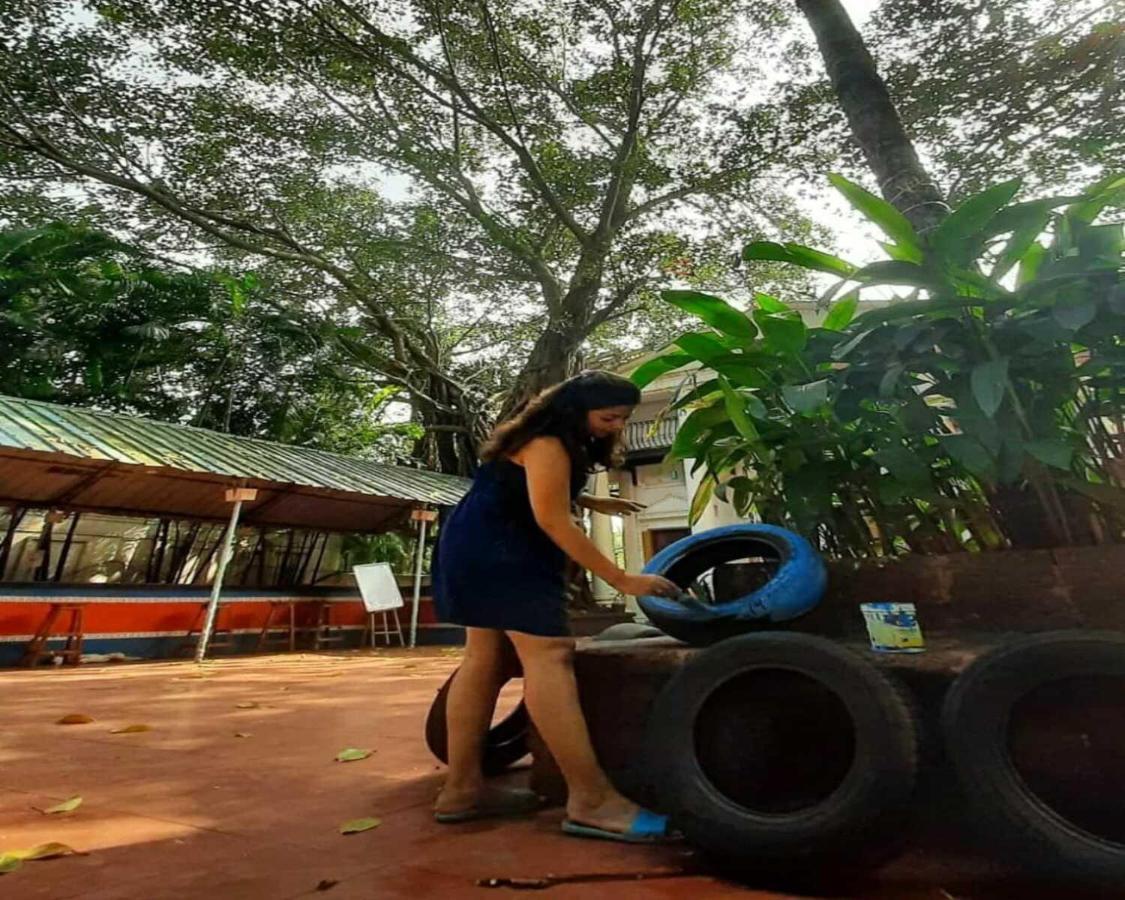 Piggy Calangute By Urban Nomads - Dorms & Pvt Rooms GOA Exterior photo