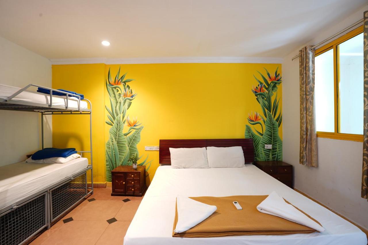 Piggy Calangute By Urban Nomads - Dorms & Pvt Rooms GOA Room photo